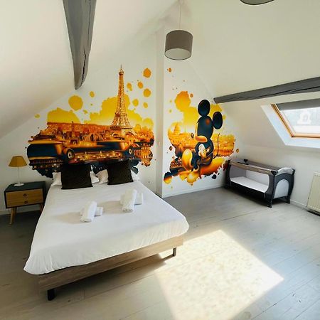 Disney House شيسي المظهر الخارجي الصورة